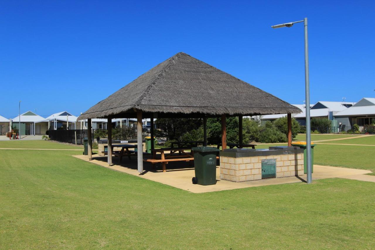 Ocean Breeze Villa Jurien Bay Exterior photo