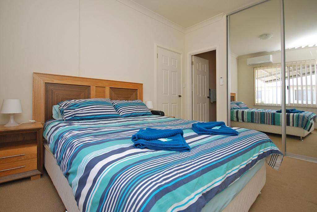 Ocean Breeze Villa Jurien Bay Exterior photo